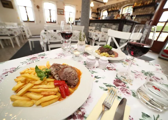 Restaurace A * Hlasna Treban